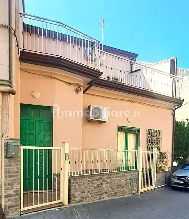 Casa indipendente in vendita a Linguaglossa