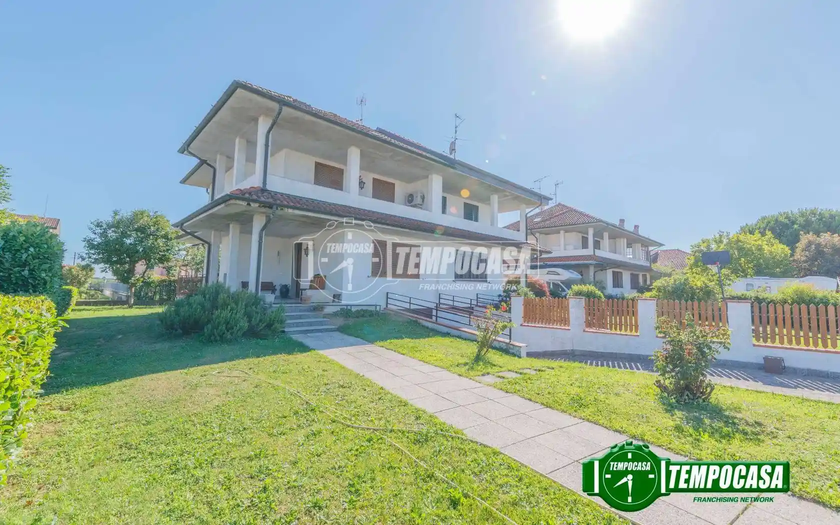 Villa in vendita a Vellezzo Bellini