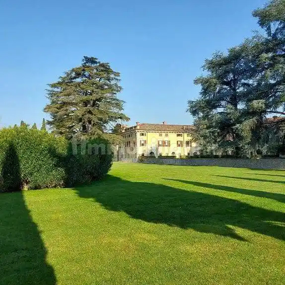 Appartamento in vendita a Sant'Ambrogio di Valpolicella