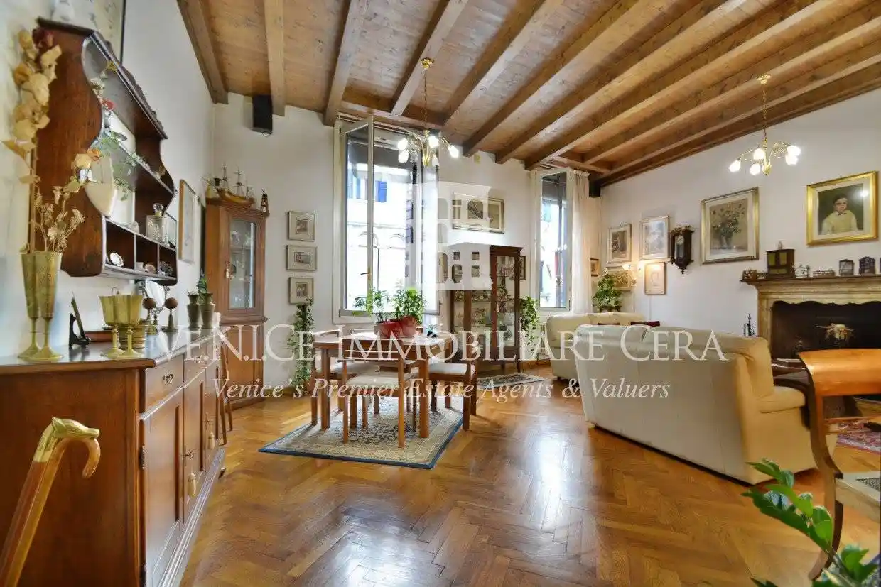 Appartamento in vendita a Venezia