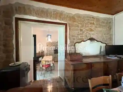 Villa in vendita a Castro dei Volsci