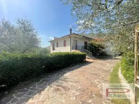 Villa in vendita a Castro dei Volsci