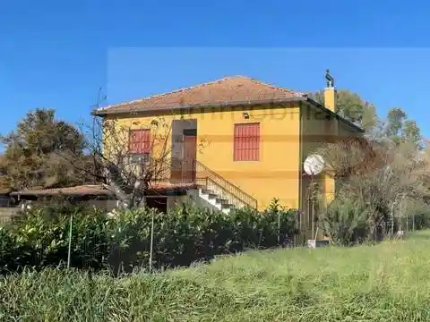 Villa in vendita a Castro dei Volsci