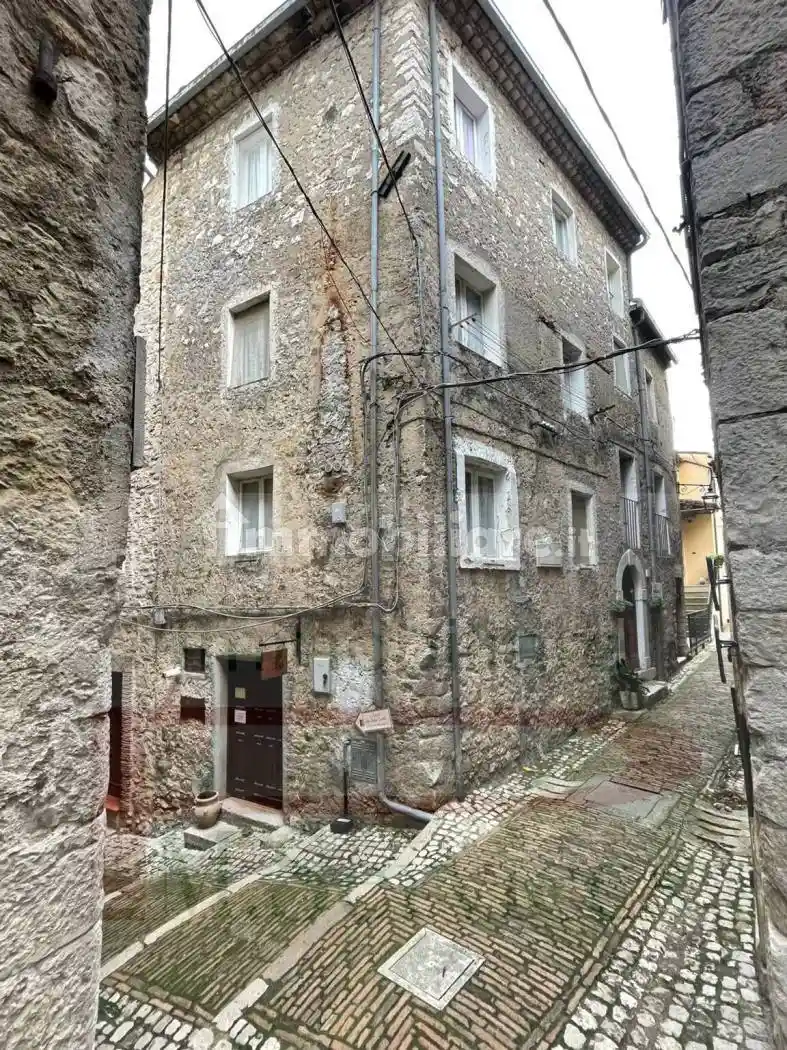 Villa in vendita a Castro dei Volsci