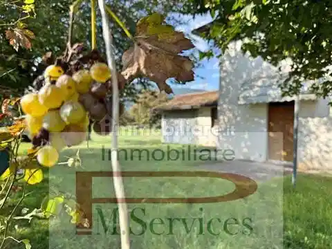 Villa in vendita a Castro dei Volsci