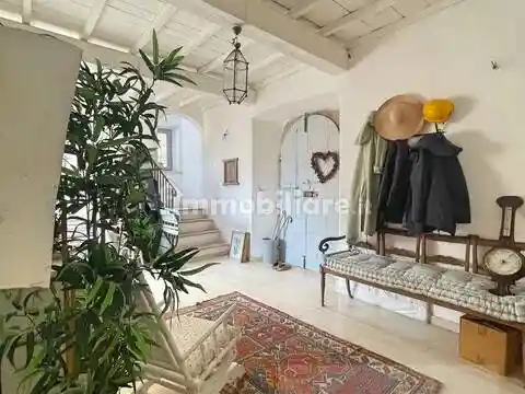 Villa in vendita a Castro dei Volsci