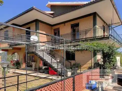 Villa in vendita a Castro dei Volsci