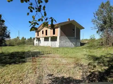 Villa in vendita a Pignataro Interamna