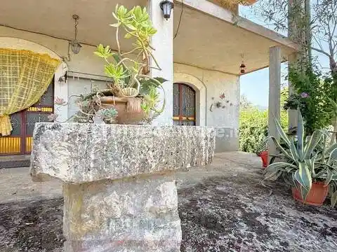 Villa in vendita a Amaseno