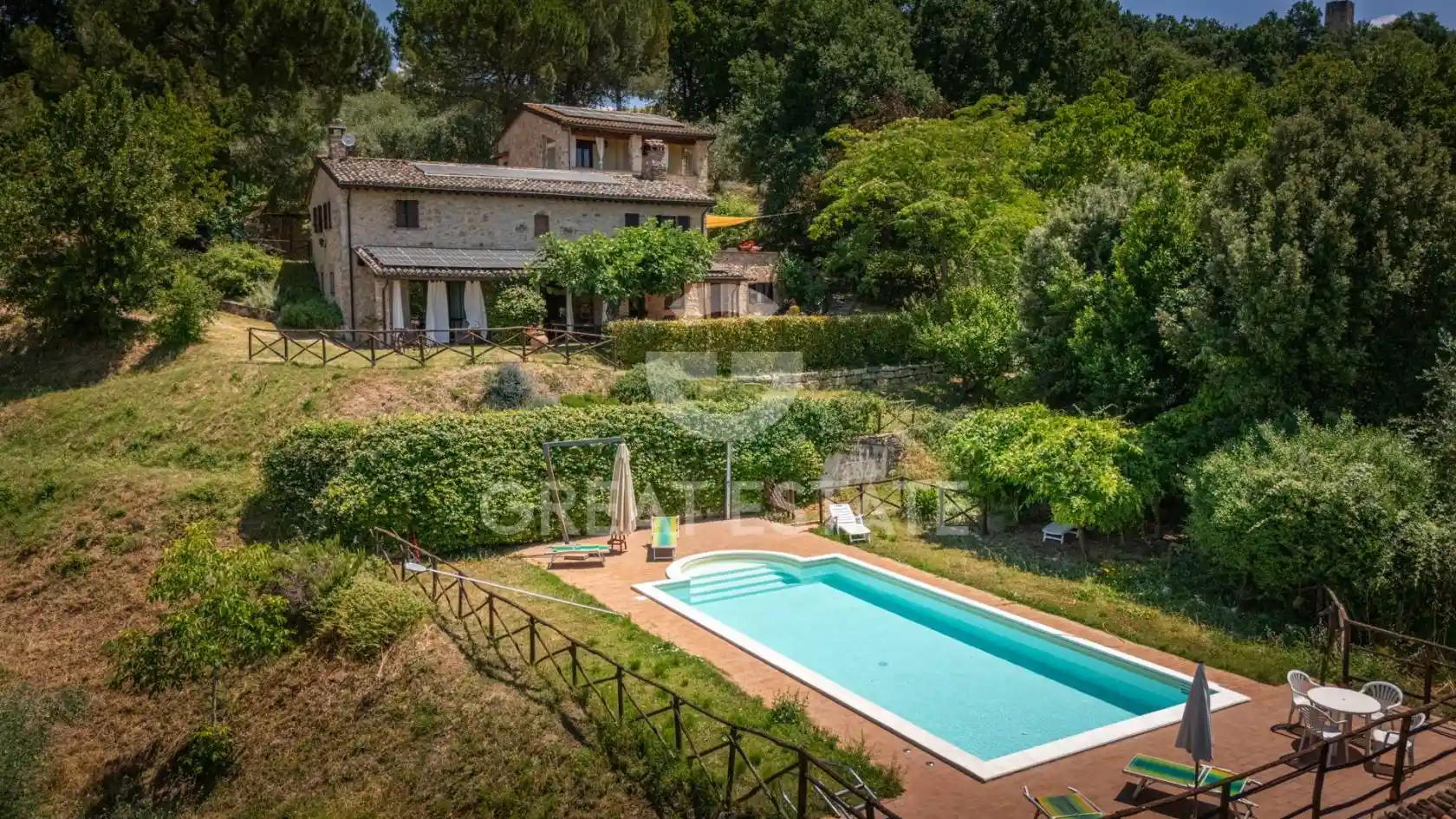 Rustico - Casale in vendita a Todi