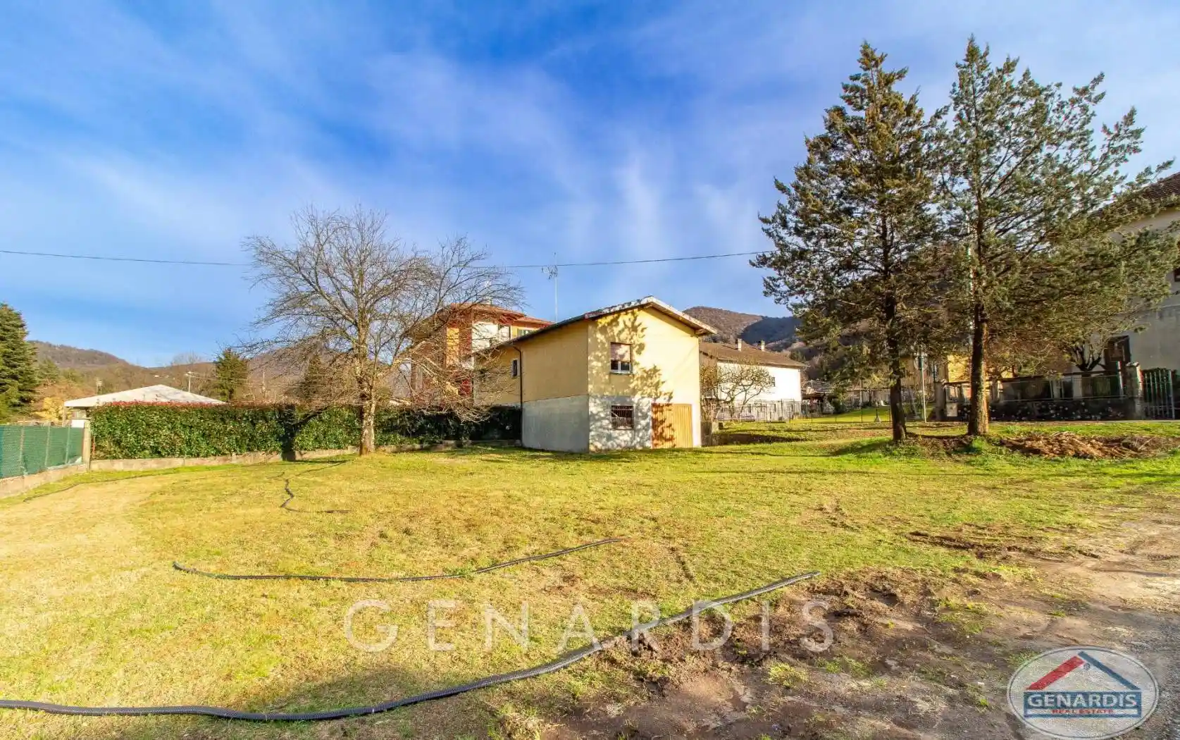 Villa in vendita a Cremenaga