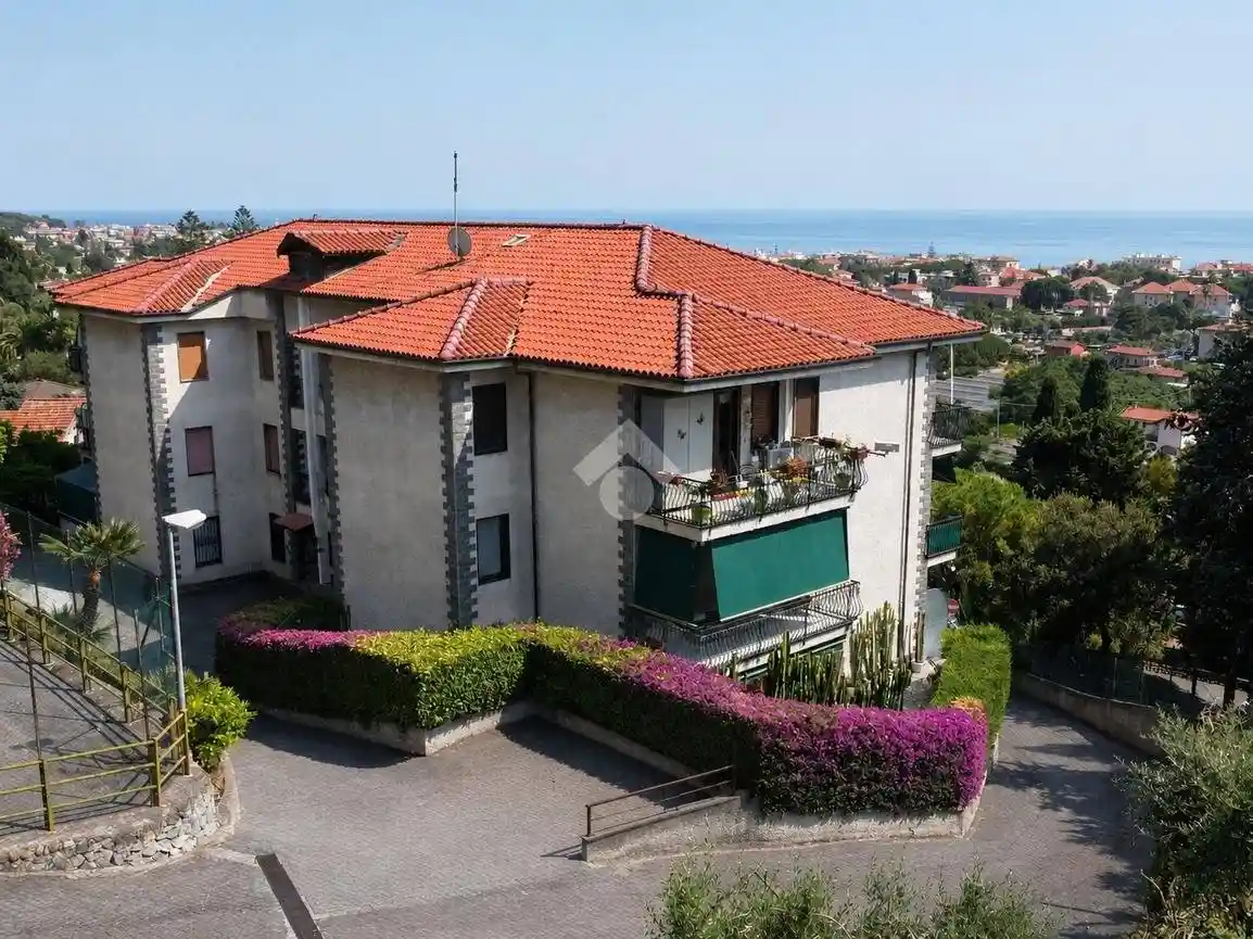 Appartamento in vendita a Vallecrosia