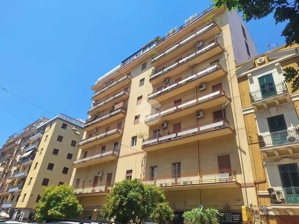 Appartamento in vendita a Palermo