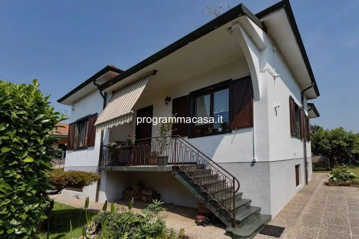 Villa in vendita a Cernusco sul Naviglio