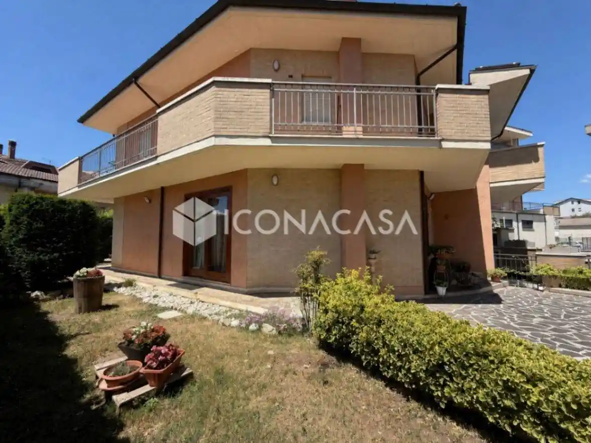 Villa in vendita a Avezzano