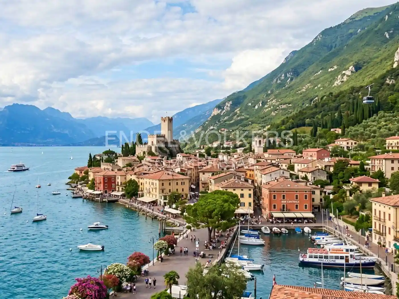 Palazzo - Edificio in vendita a Garda