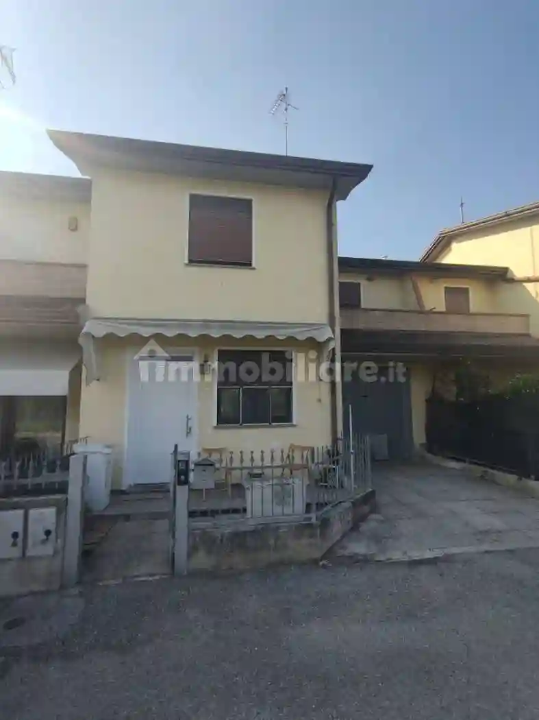 Villetta a schiera - foto 2