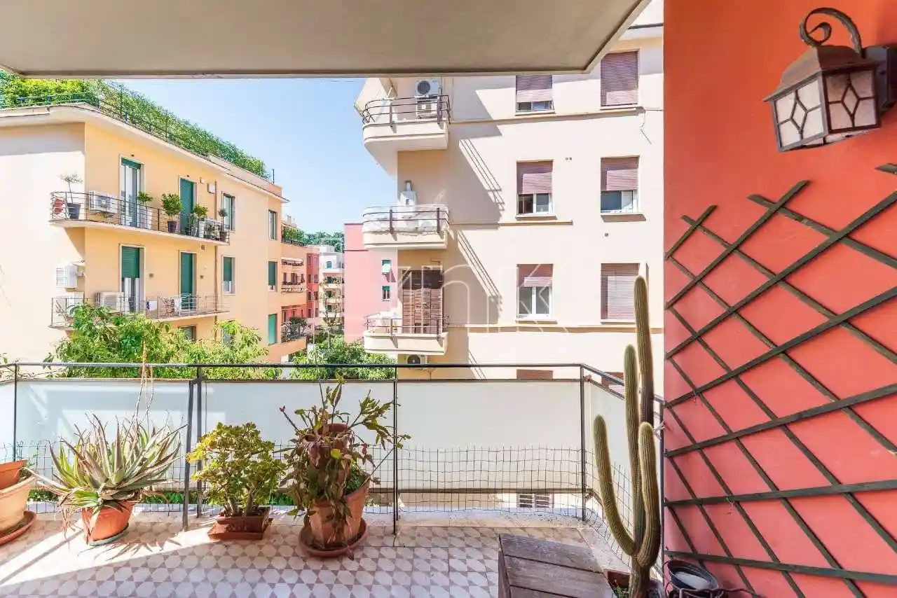 Appartamento in vendita a Roma