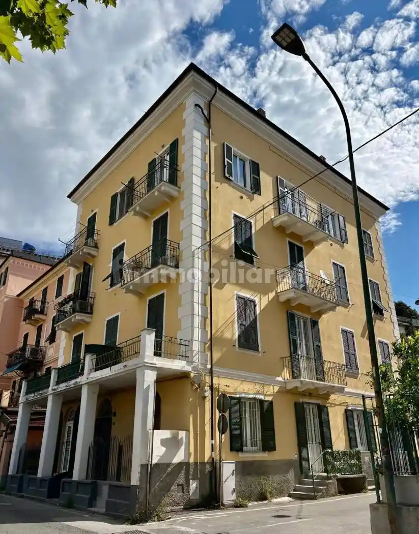 Appartamento in vendita a Varazze