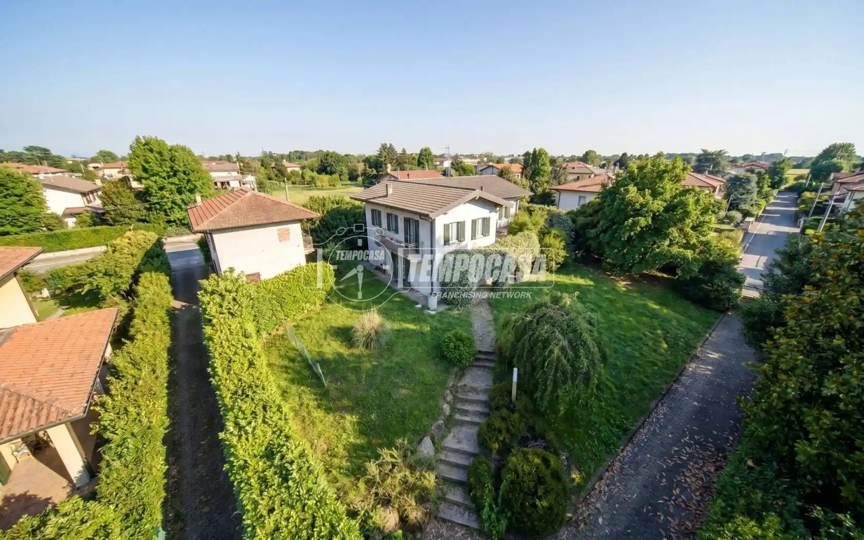 Villa in vendita a Sesto Calende