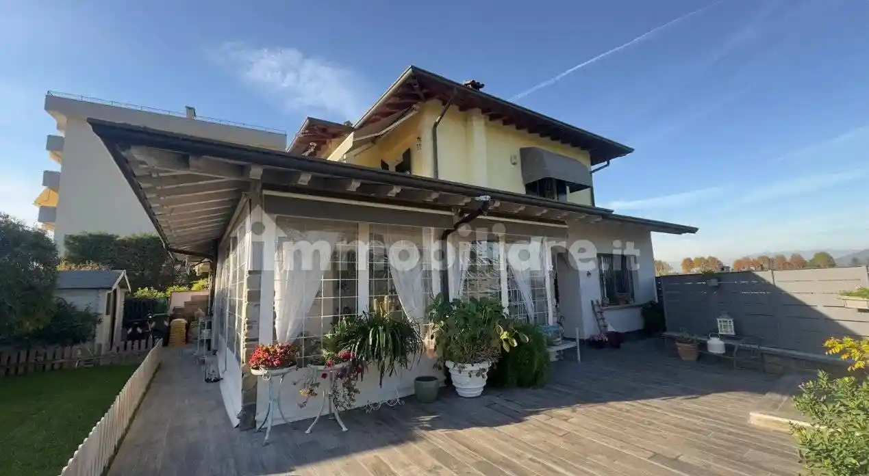 Villa in vendita a Chiari