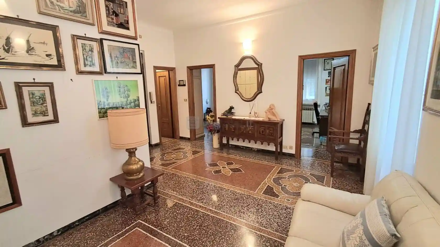 Appartamento in vendita a Genova