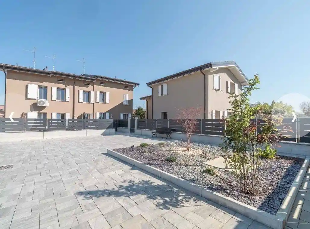 Villa in vendita a Reggiolo