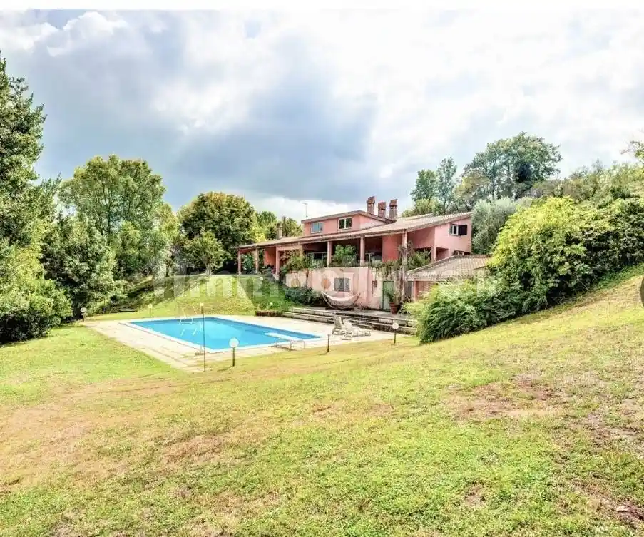 Villa in vendita a Magliano Romano