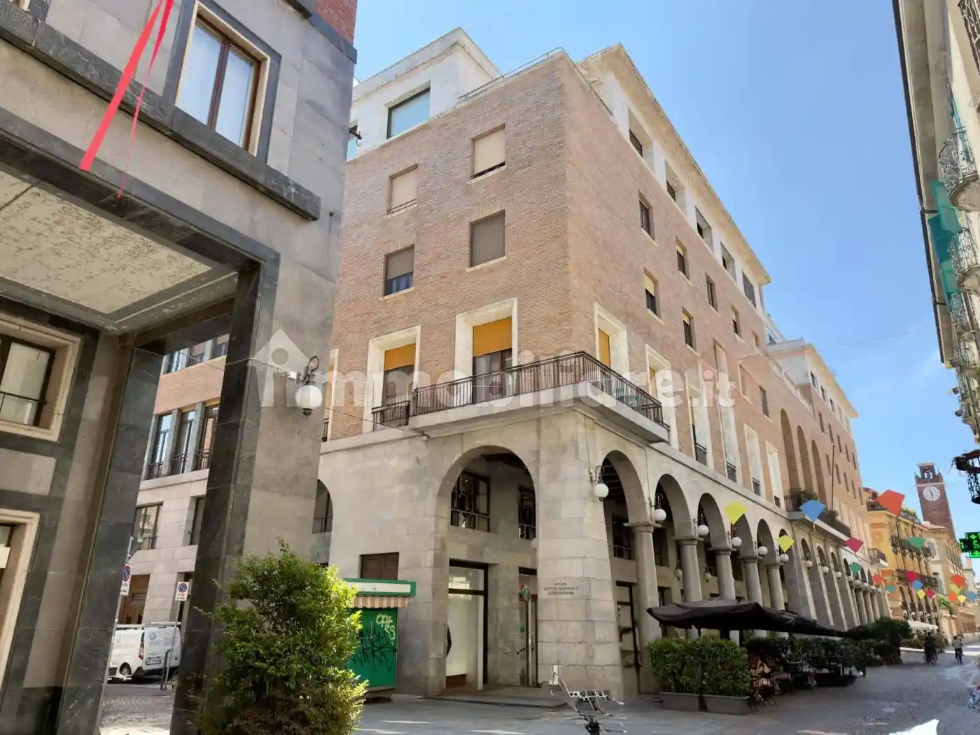 Appartamento in vendita a Novara