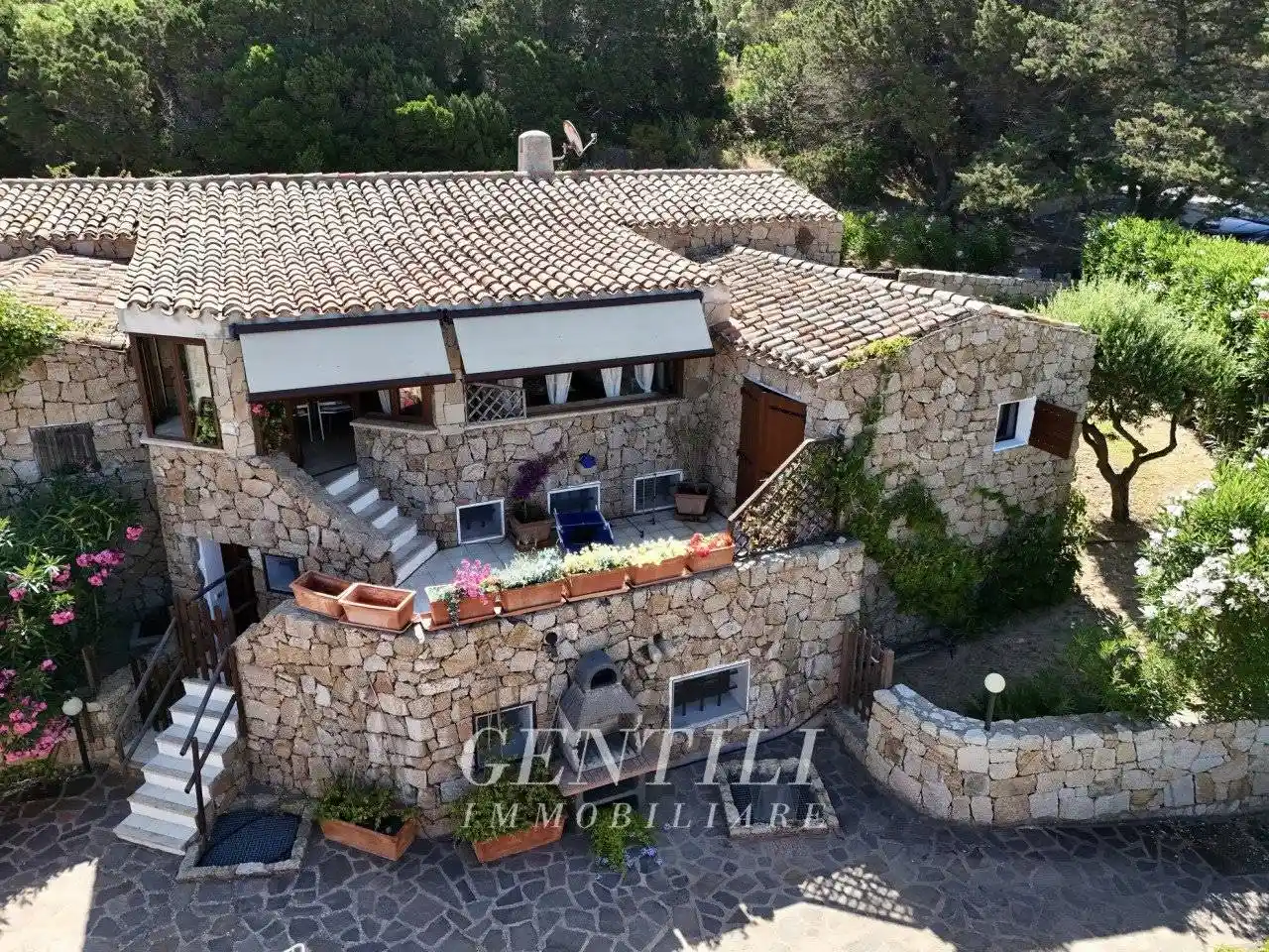 Appartamento in vendita a Arzachena