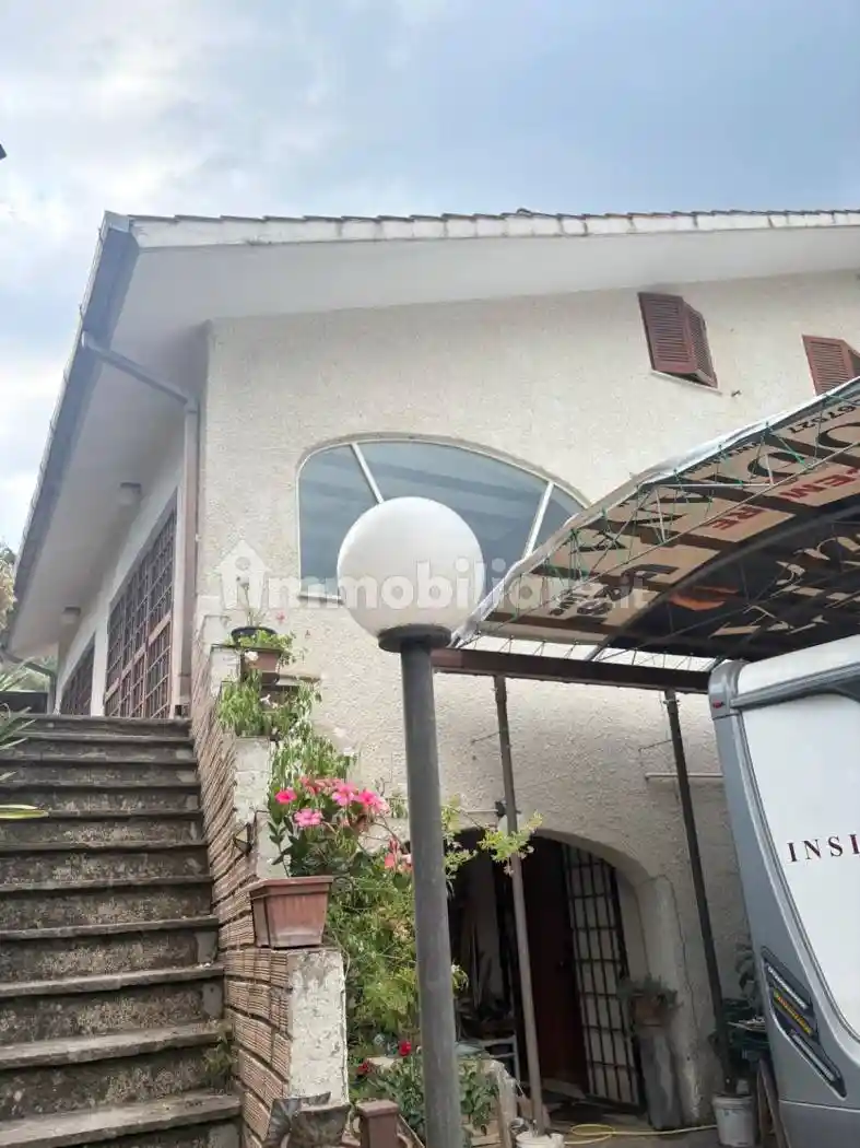 Villa in vendita a Morlupo