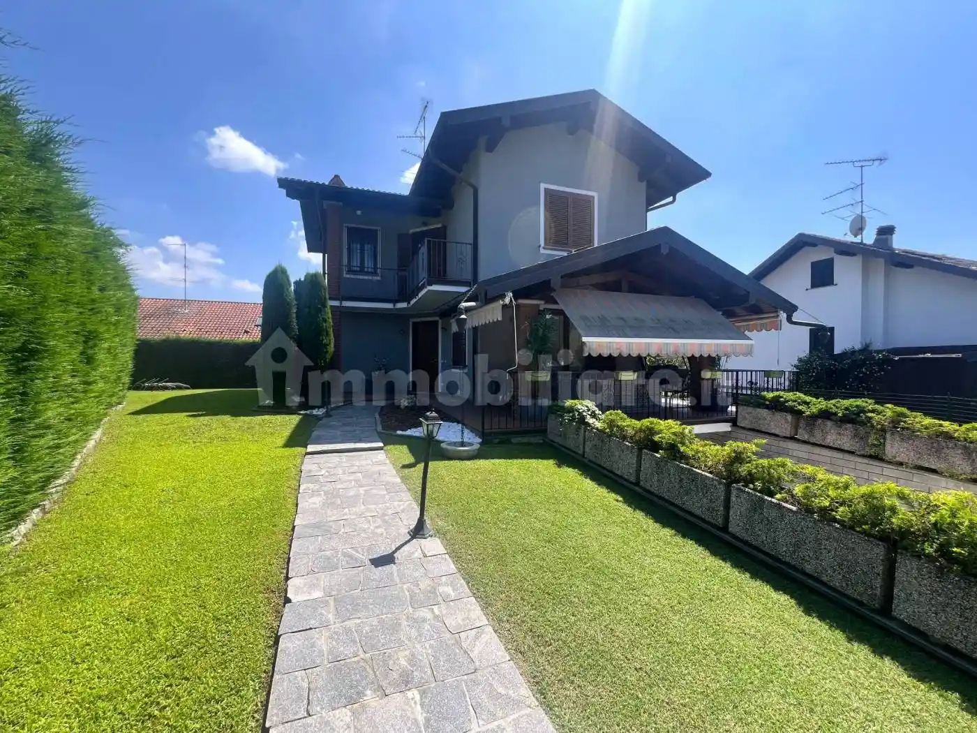 Villa in vendita a Paruzzaro