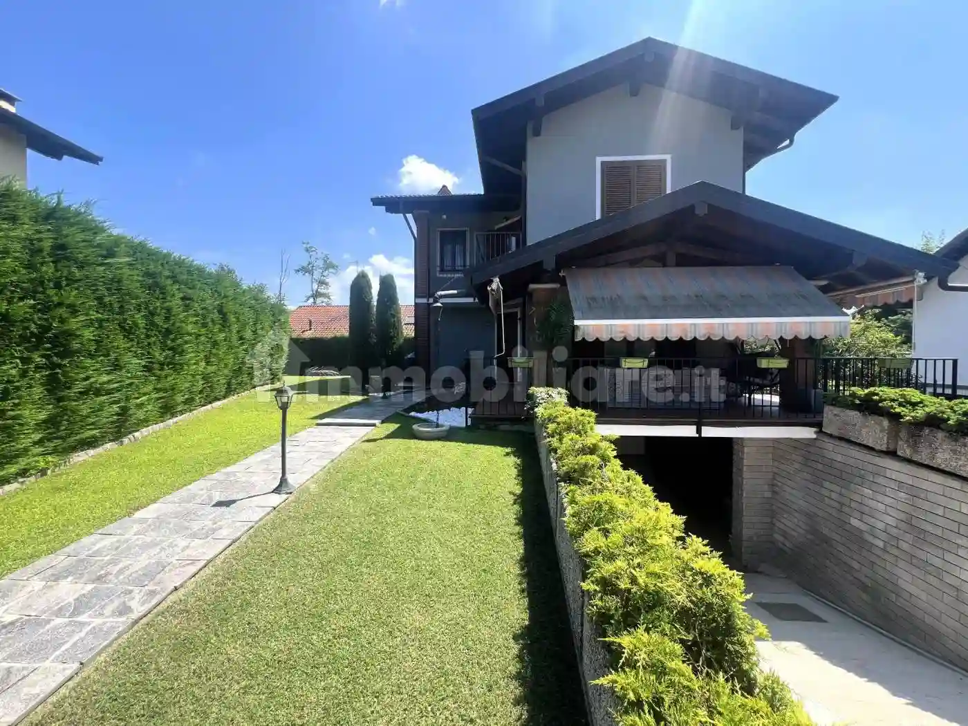 Villa - foto 2