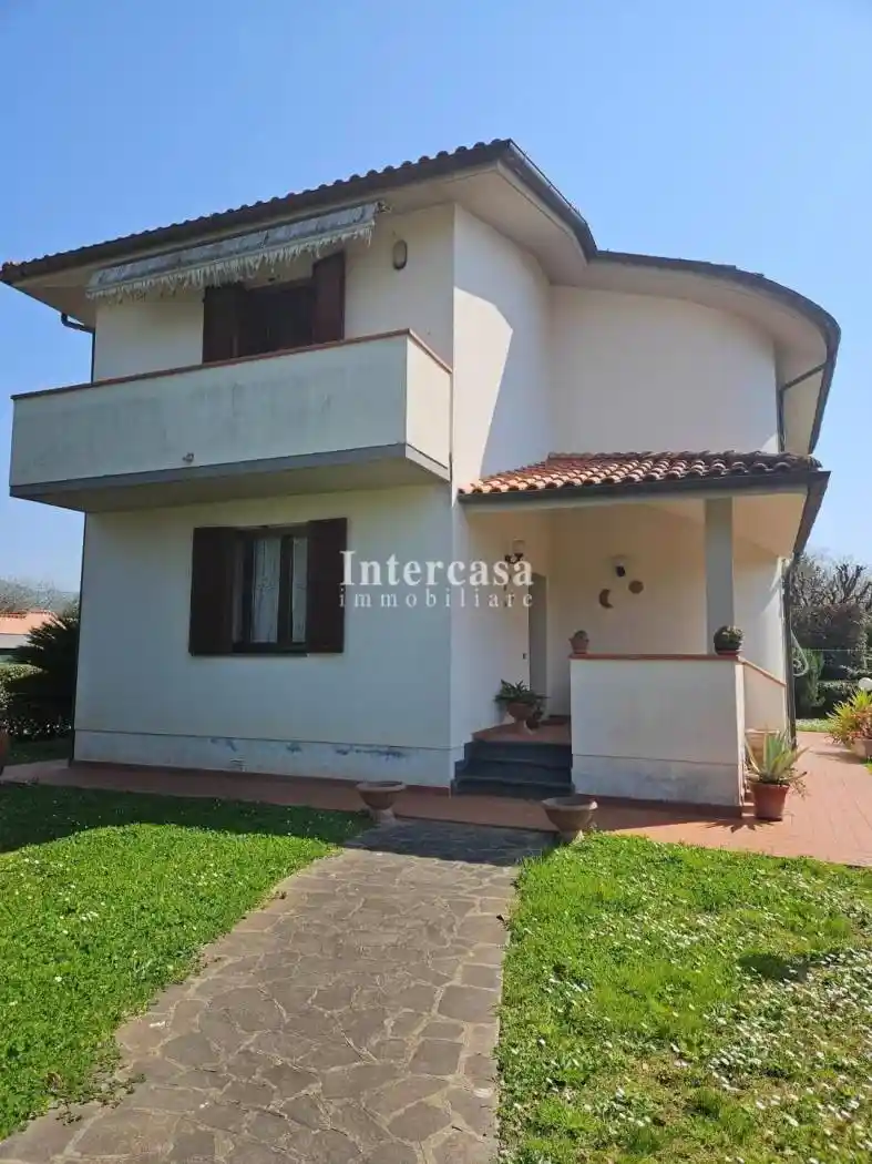 Villa in vendita a Pisa