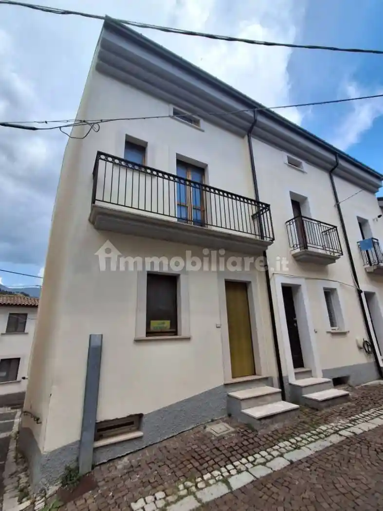 Casa indipendente in vendita a Alfedena