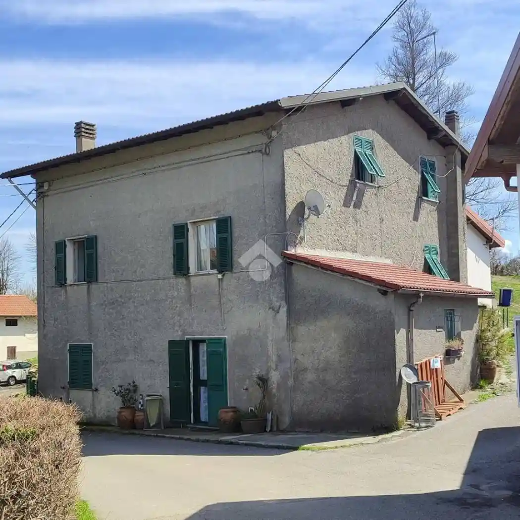 Casa indipendente in vendita a Ronco Scrivia