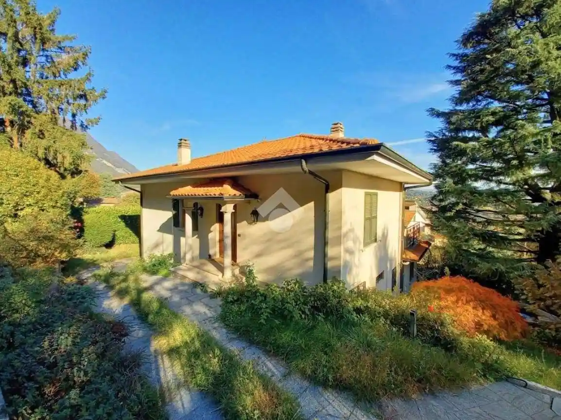 Villa in vendita a Ponte Lambro