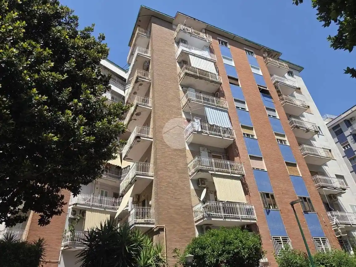 Appartamento in affitto a Napoli