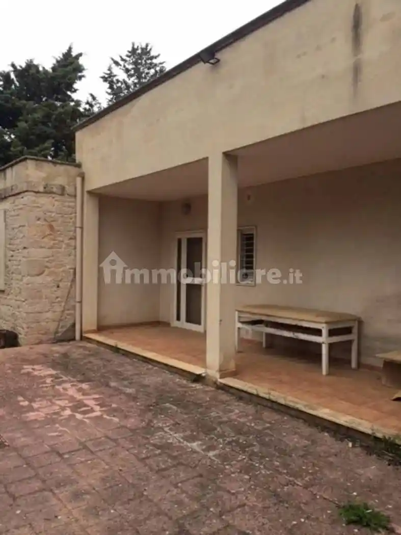 Villa in vendita a Sannicandro di Bari