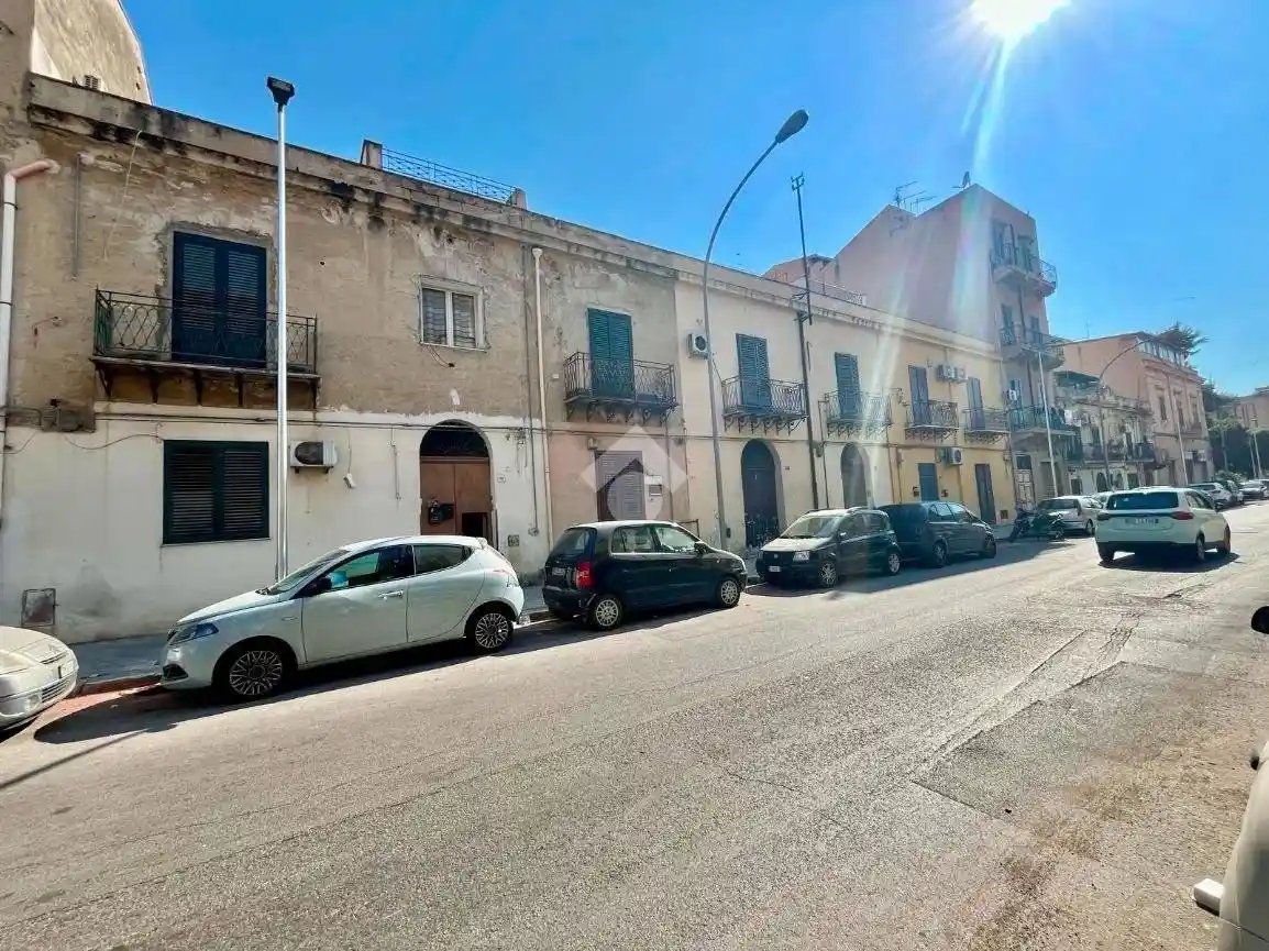Appartamento in vendita a Palermo