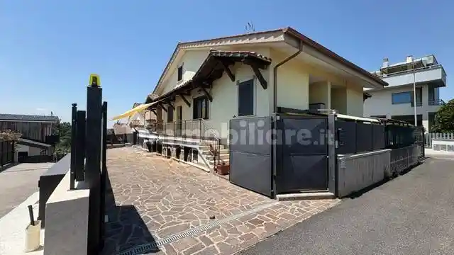 Villa in vendita a Roma