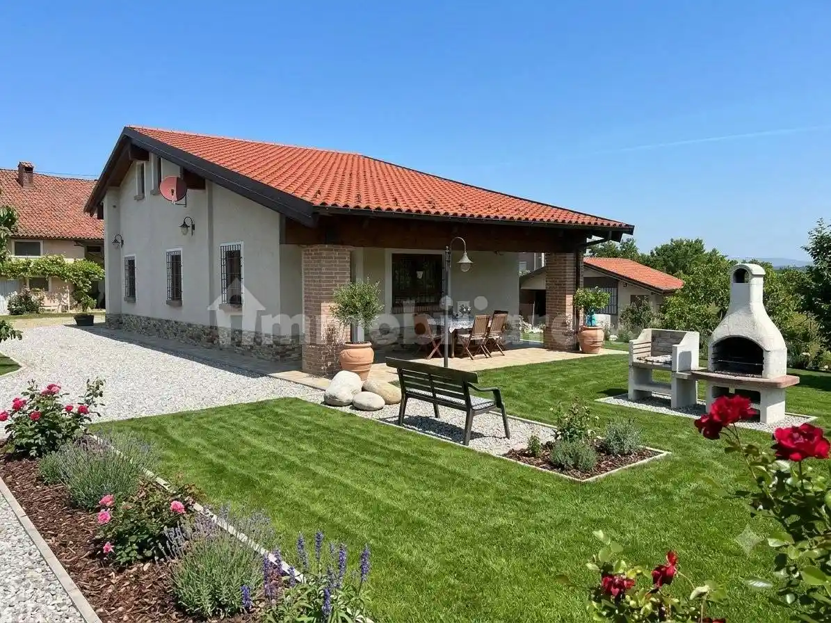 Villa in vendita a Mondovì