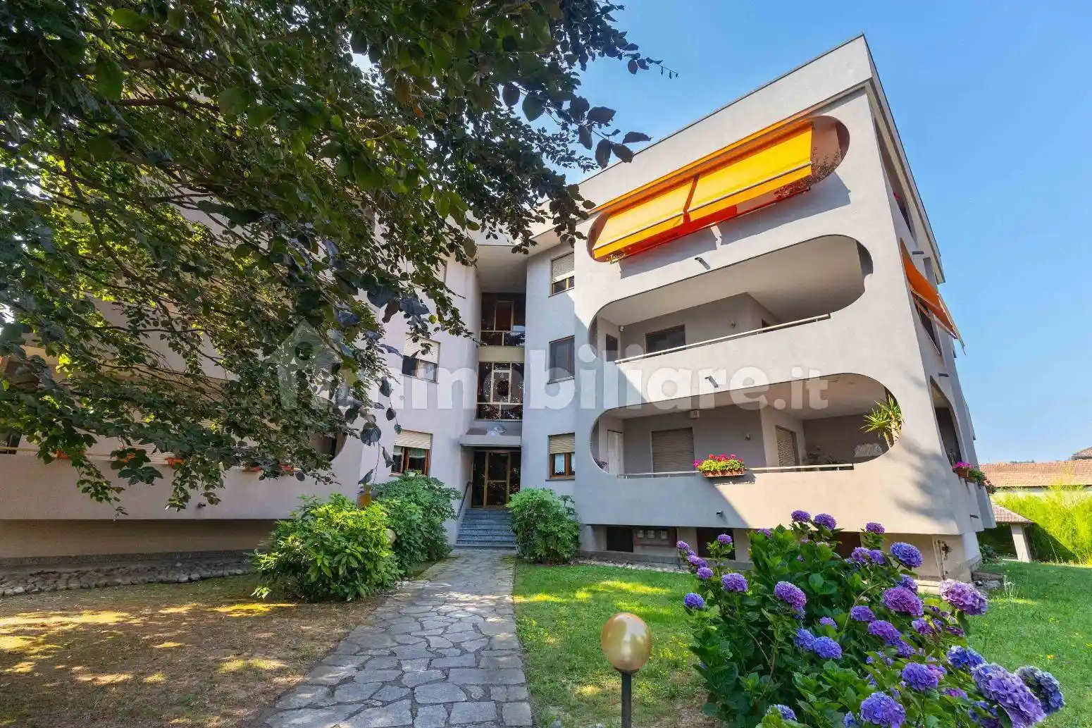 Appartamento in vendita a Borgomanero