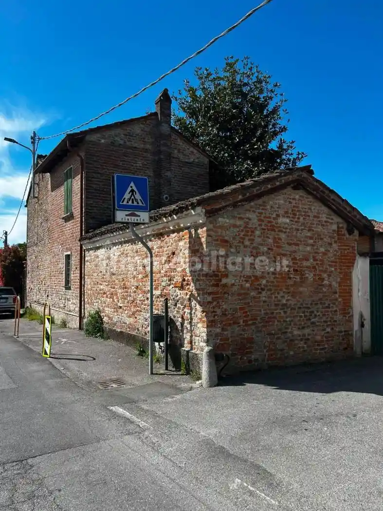Rustico - Casale in vendita a Sesto ed Uniti