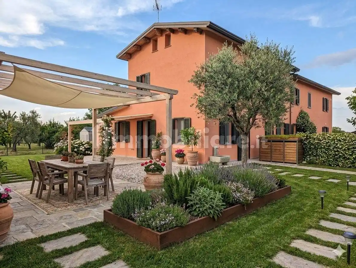 Rustico - Casale in vendita a Imola