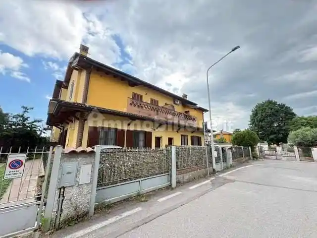 Appartamento in affitto a Mulazzano