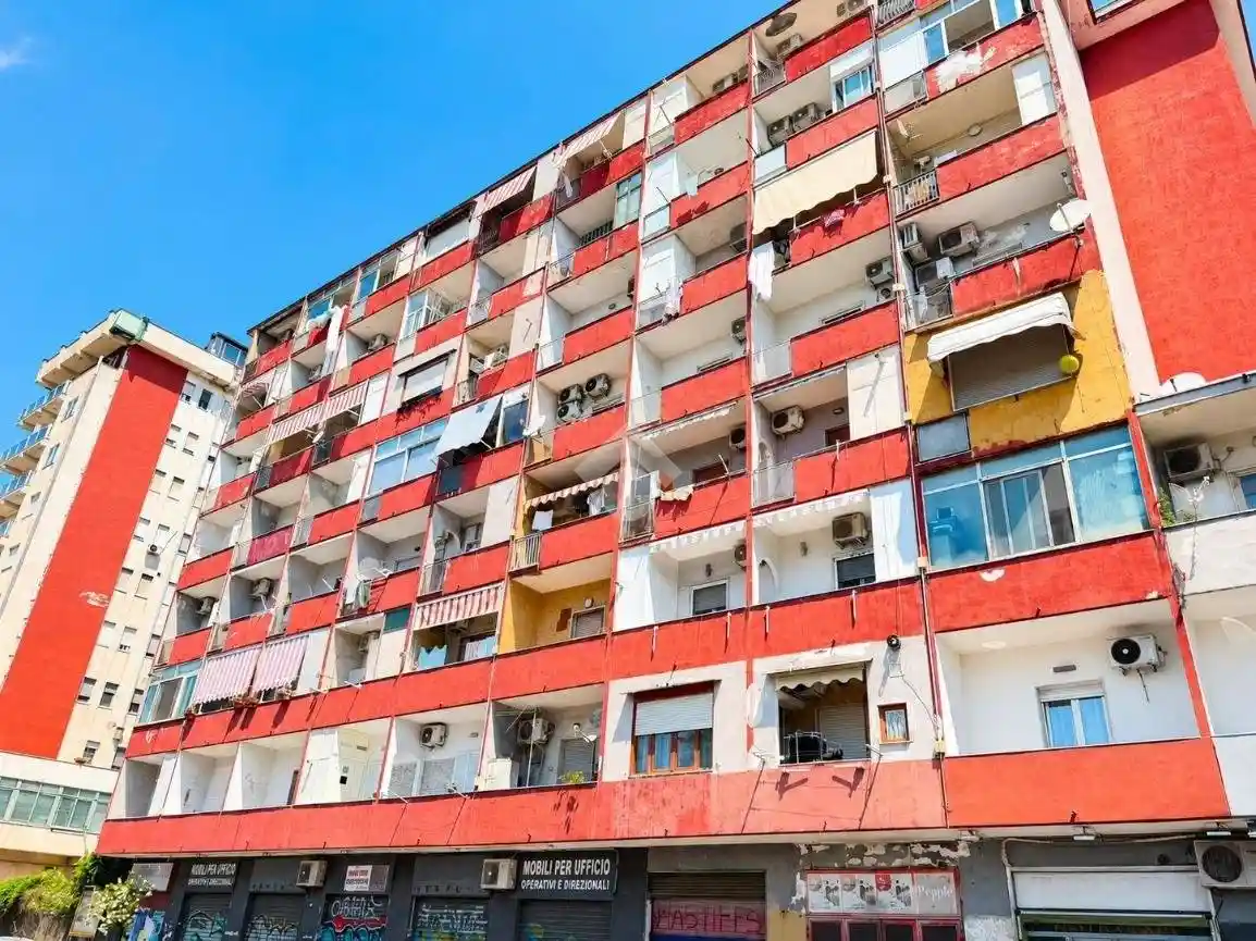 Appartamento in vendita a Napoli