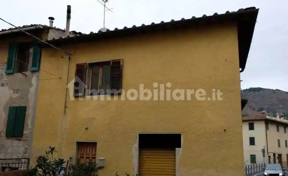 Appartamento in vendita a Reggello