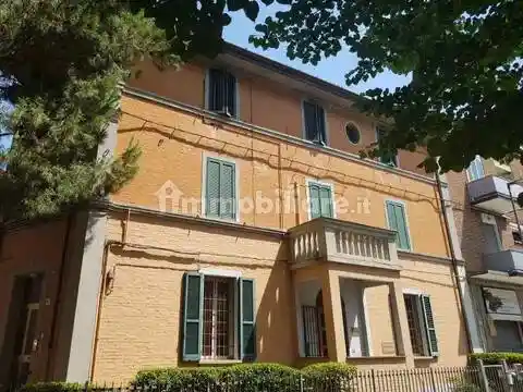 Appartamento in vendita a Casalecchio di Reno