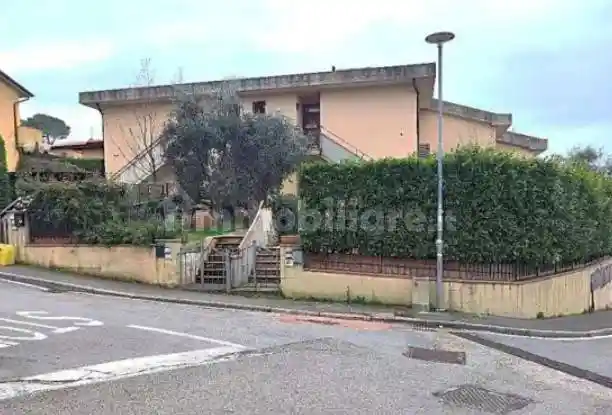 Appartamento in vendita a Reggello